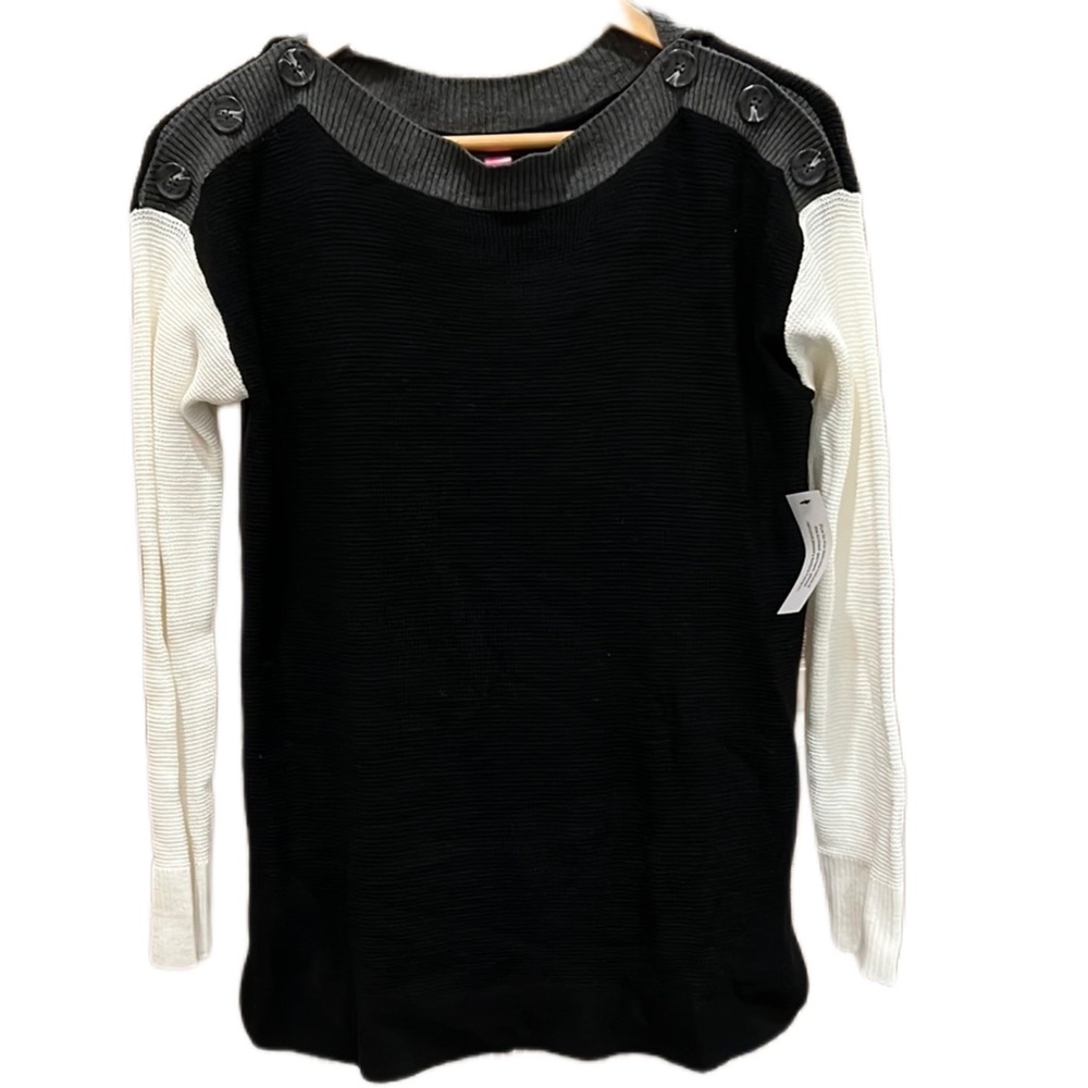 Vince Camuto sweater top colorblock